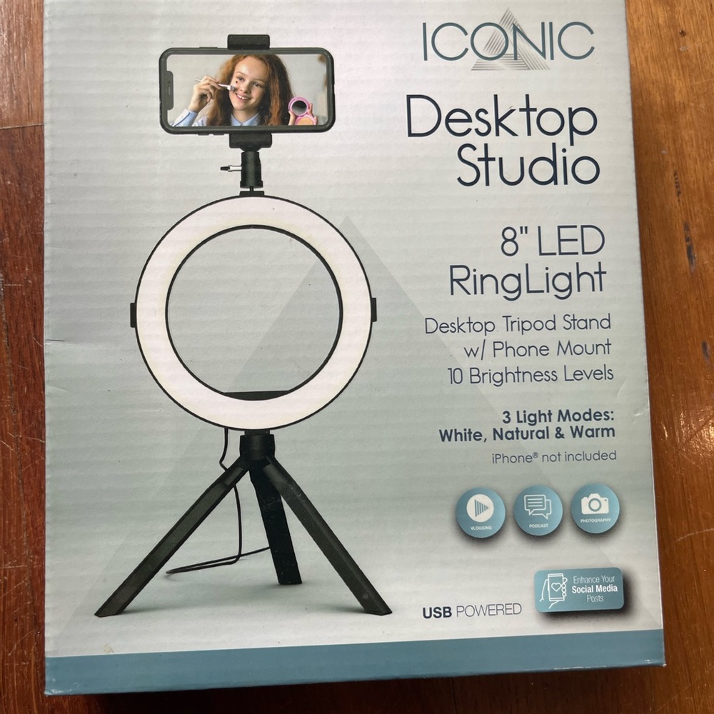 ICONIC Desktop Studio 8" LED Ring Light